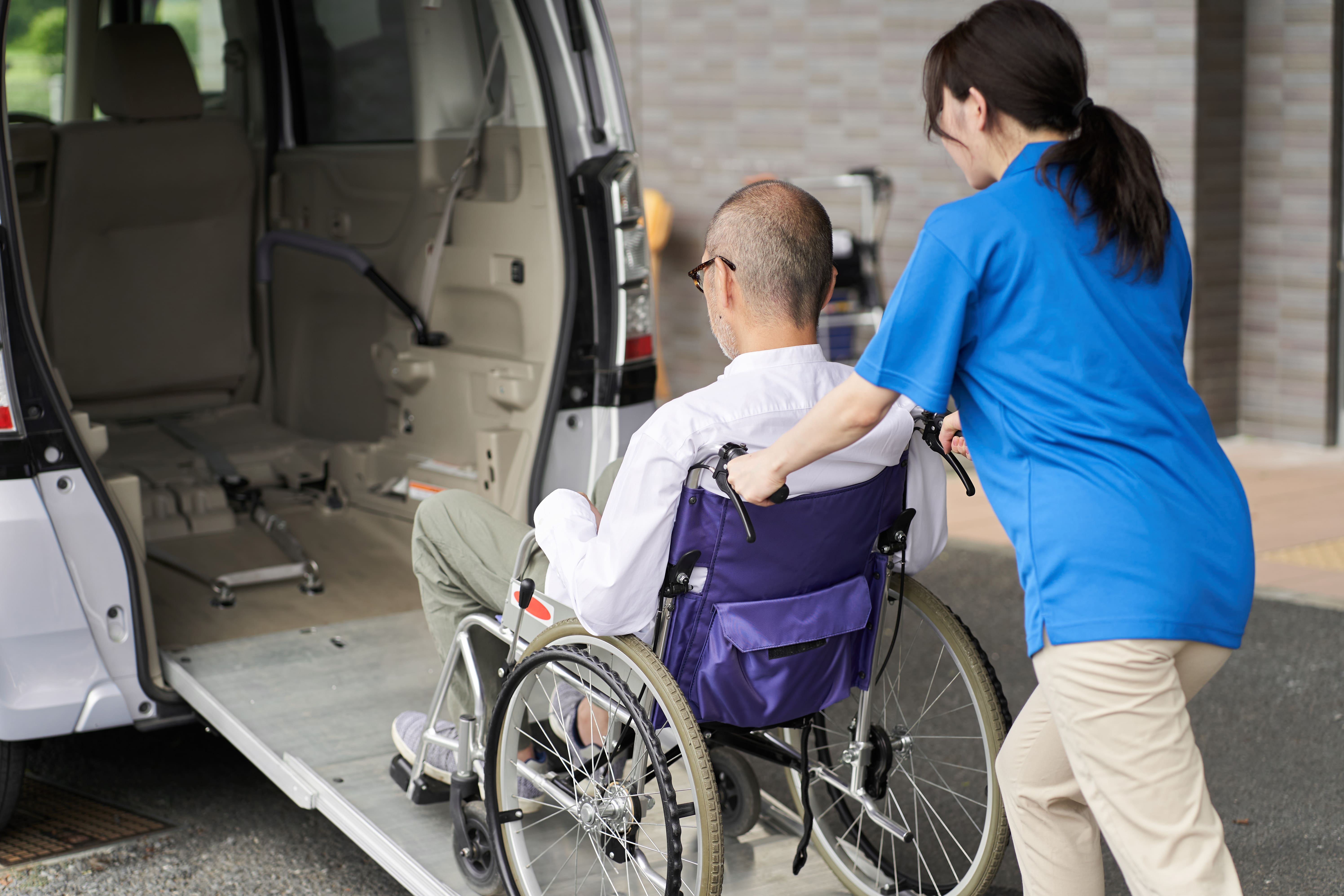 Transporting Passengers with Disabilities 1 Transporting Passengers with Disabilities